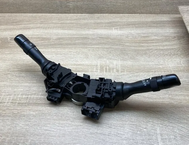 TOYOTA Prius 2 generation (XW20) (2003-2011) Commande/commutateur d'indicateur de clignotant d'essuie-glace 17F05247100,173848,17F052 34440692