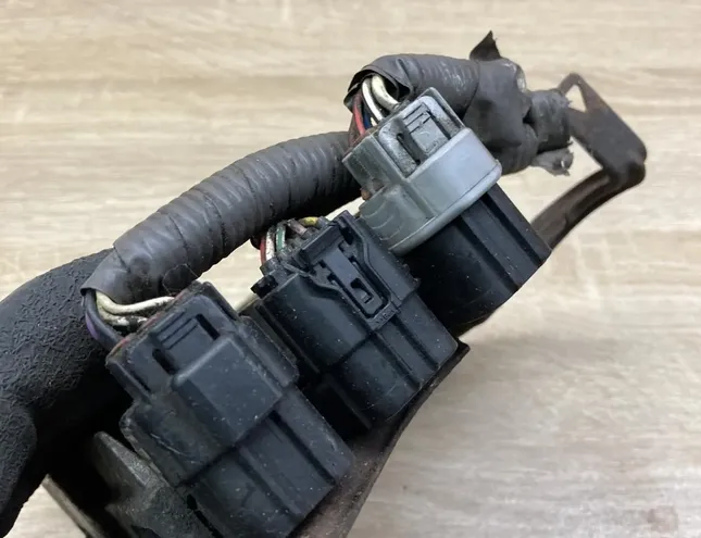 TOYOTA Avensis 2 generation (2002-2009) Calculateur d'injecteurs de carburant 8987120070,1310001371 34294419