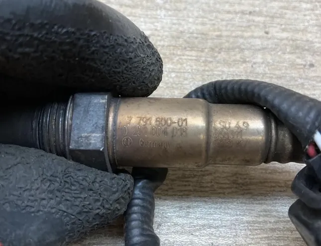 BMW 3 Series E21 (1975-1983) Sonde Lambda côté droit 7791600,0281004018 34298181