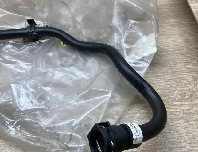 PEUGEOT 3008 1 generation (2010-2016) Tuyau de liquide de refroidissement 9673473980 34437269
