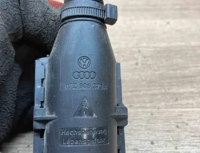 VOLKSWAGEN Passat B6 (2005-2010) Fil d'allumage haute tension (fil de bougie) 07Z906379A 34376008