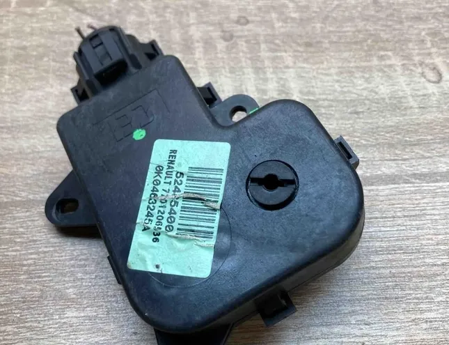 RENAULT Espace 1 generation (1984-1991) Actionneur de moteur de volet de chauffage intérieur 7701206536,52485400,WithPlug 34404325