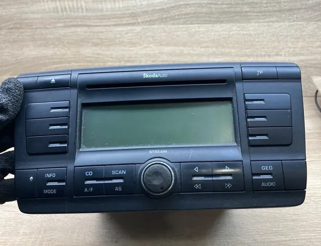 SKODA Octavia 1 generation (1996-2010) Lecteur de musique sans GPS 1Z0035161A 34434261