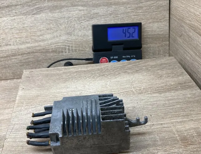 AUDI A6 C4/4A (1994-1997) Relais du ventilateur de refroidissement 4F0959501C,4F0910501 34426605