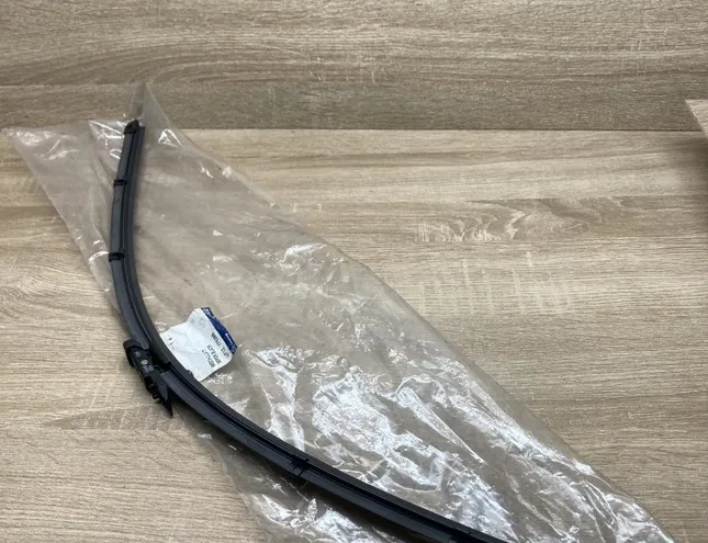 FORD Tourneo Connect 2 generation (2013-2022) Bras d'essuie-glace avant DT1Z17528B,DT1Z17528B 34431188