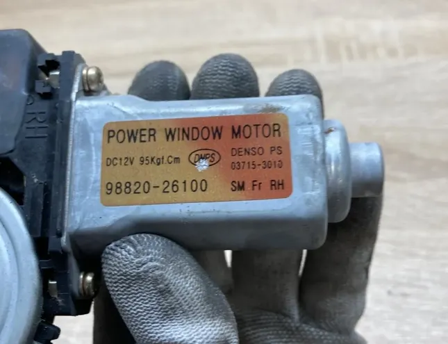 HYUNDAI Santa Fe SM (2000-2013) Moteur de lève-vitre de porte avant gauche 9882026100,FrontRight 34445209