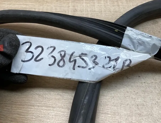 VOLKSWAGEN Santana 1 generation (1981-1984) Verre de lunette arrière 323845321B 34439506