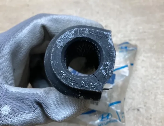 HYUNDAI Santa Fe SM (2000-2013) Lien stabilisateur avant droit 548132E100,548132E100 34442952