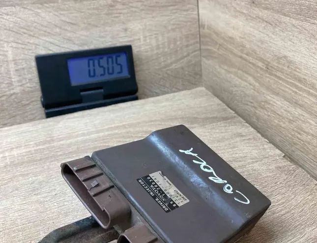 TOYOTA Corolla 1 generation E10 (1966-1970) Unité de commande de pompe à carburant 1310001041 34365451