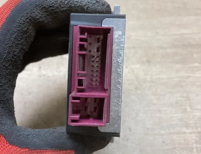 BMW 3 Series E21 (1975-1983) Unité de commande de pompe à carburant 7276046,55892110 34437057