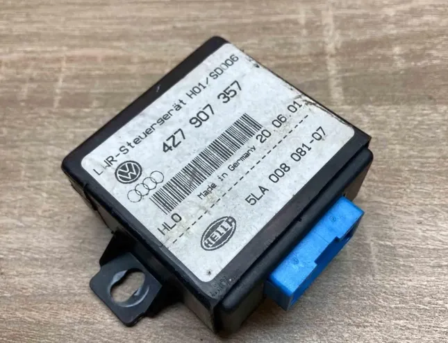 AUDI A4 B5/8D (1994-2001) Unité de commande des phares 4Z7907357 34404951