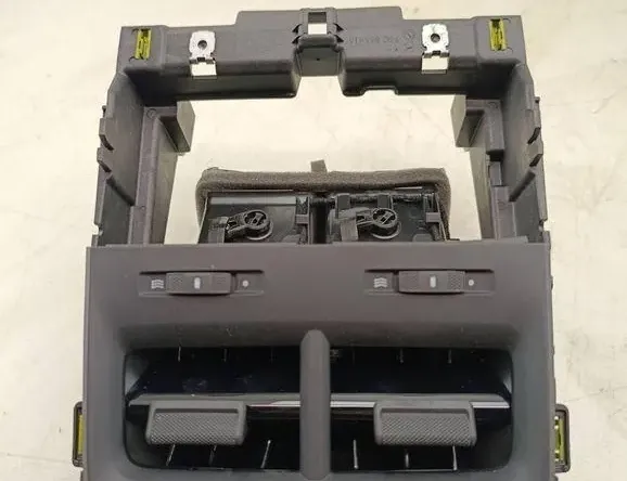 PORSCHE Macan 1 generation (2013-2023) Grille de ventilation arrière 95C863615 35052853