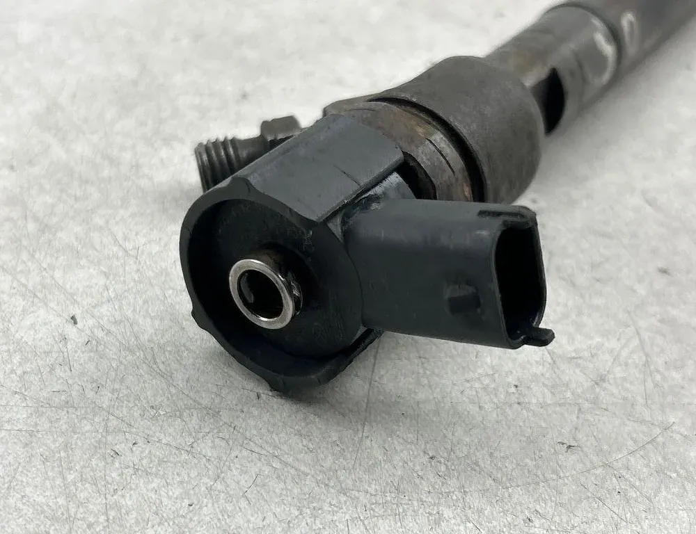 HYUNDAI i30 FD (1 generation) (2007-2012) Injecteur de carburant 338002A400 34116417