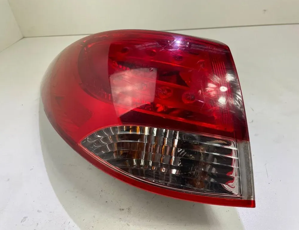 HYUNDAI ix35 1 generation (2009-2015) Feu arrière gauche 924012Y0 34081781