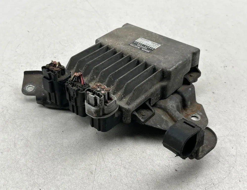 TOYOTA Avensis 2 generation (2002-2009) Calculateur d'injecteurs de carburant 8987120070,1310001371 34113554