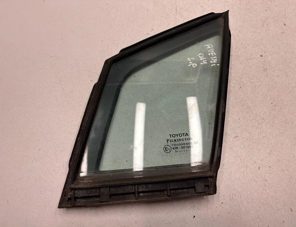 TOYOTA Avensis 3 generation (2009-2020) Fenêtre de porte avant gauche 43R001605 34106299