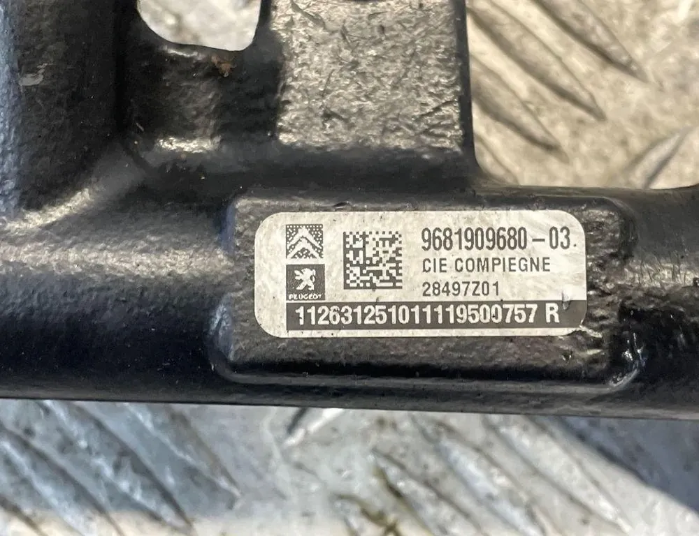 FORD S-Max 1 generation (2006-2015) Rampe de carburant 9681909680,28497Z01,112631215101 34100476