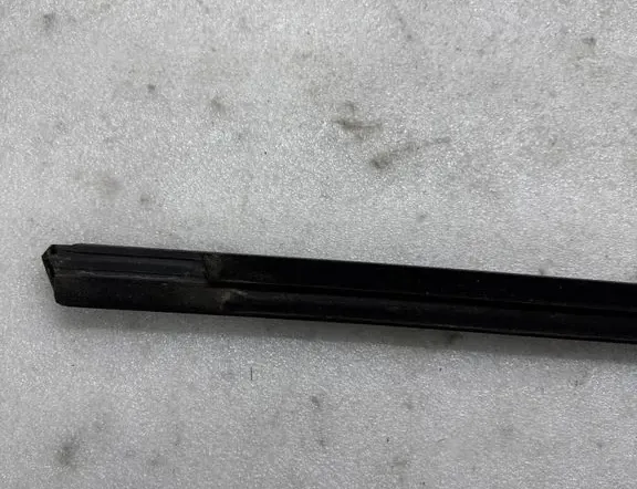 TESLA Model Y 1 generation (2020-2024) Moulure de porte avant gauche 1495722300B 35124321