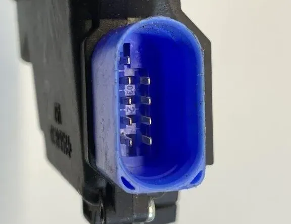 SKODA Octavia 2 generation (2004-2013) Serrure de porte avant droite 3D1837015AB 30673465