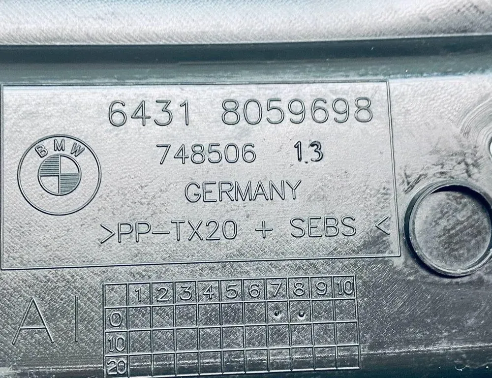 BMW 4 Series F32/F33/F36 (2013-2020) Garniture de capot d'essuie-glace avant 64318059698 33179919