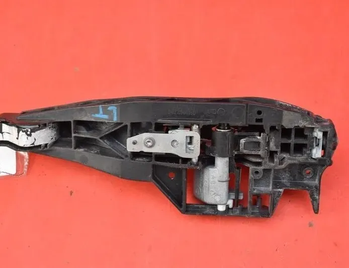 PEUGEOT 208 Peugeot 208 (2012-2015) Poignée extérieure de porte arrière gauche 9672961180 23010303