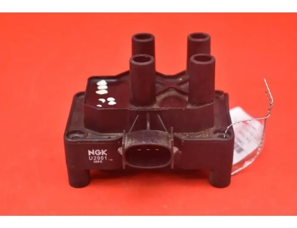 FORD Mondeo 3 generation (2000-2007) Bobine d'allumage haute tension U2001 24138380