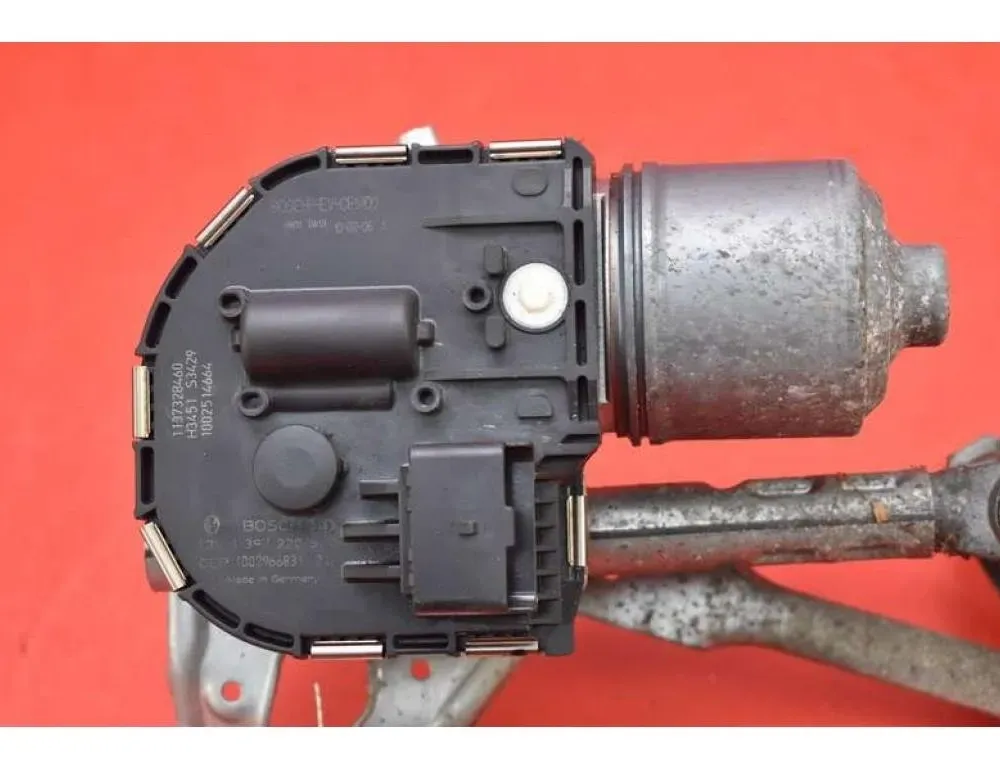 PEUGEOT 3008 2 generation (2017-2023) Moteur d'essuie-glace de hayon 9671062380 24446797