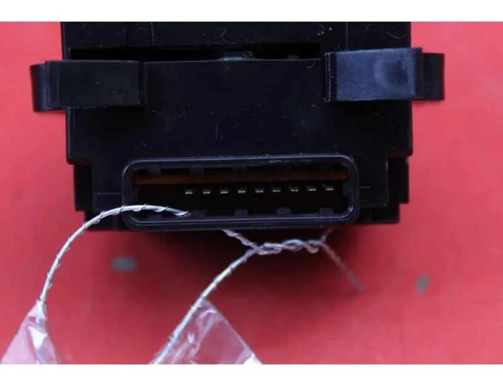 MITSUBISHI Colt 6 generation (2002-2013) Commutateurs 17D714 27683022