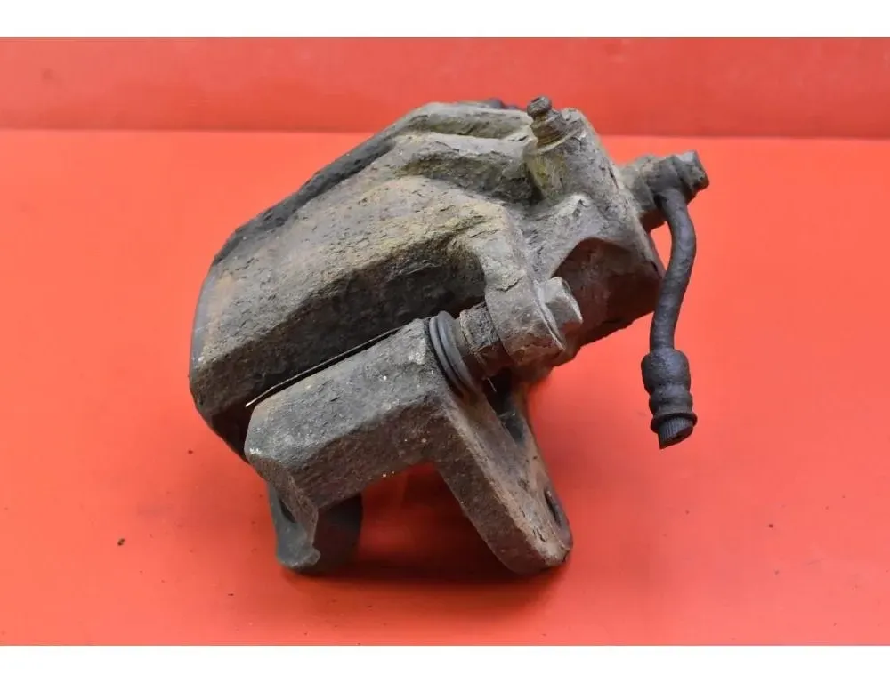 HYUNDAI ix35 1 generation (2009-2015) Étrier de frein avant gauche HYUNDAI 28309743