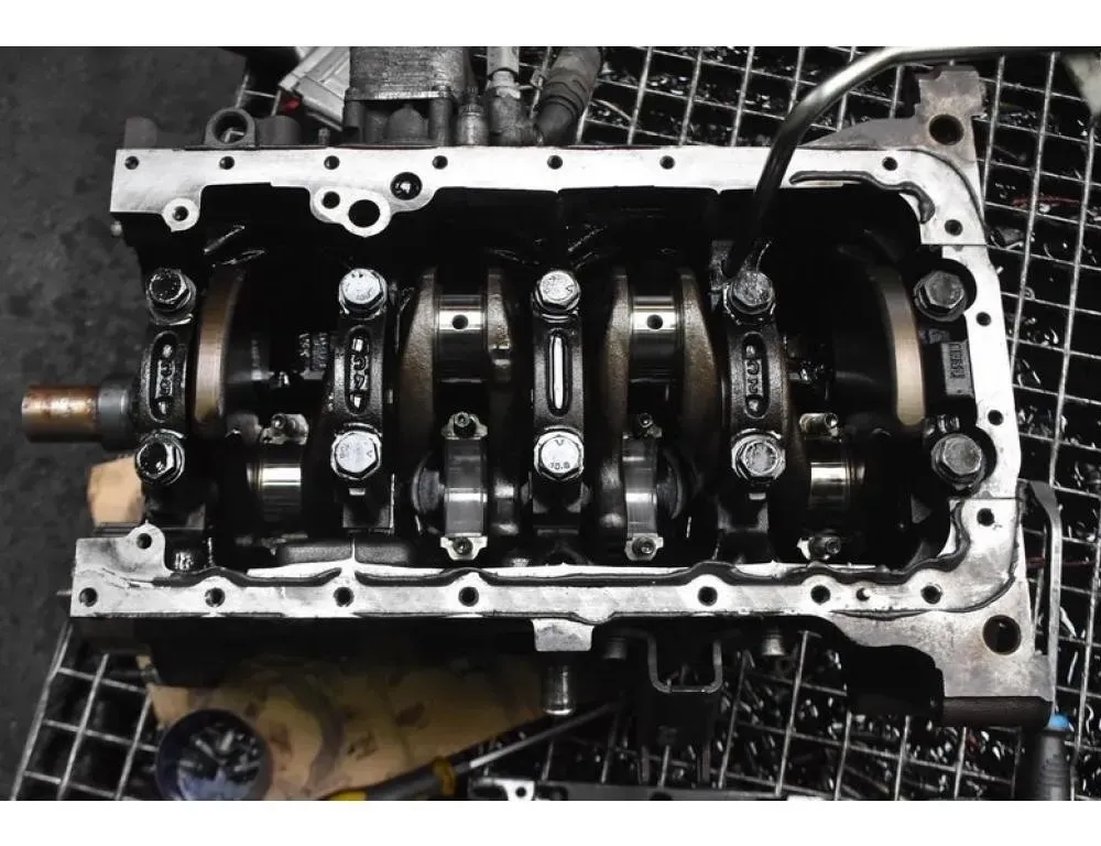 VOLVO V70 2 generation (2000-2008) Bloc moteur D4204T 28947997