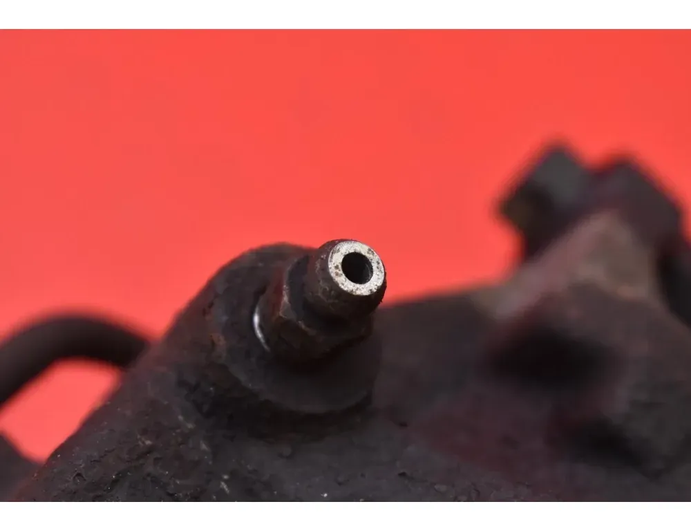 HYUNDAI ix35 1 generation (2009-2015) Étrier de frein avant gauche 33833582