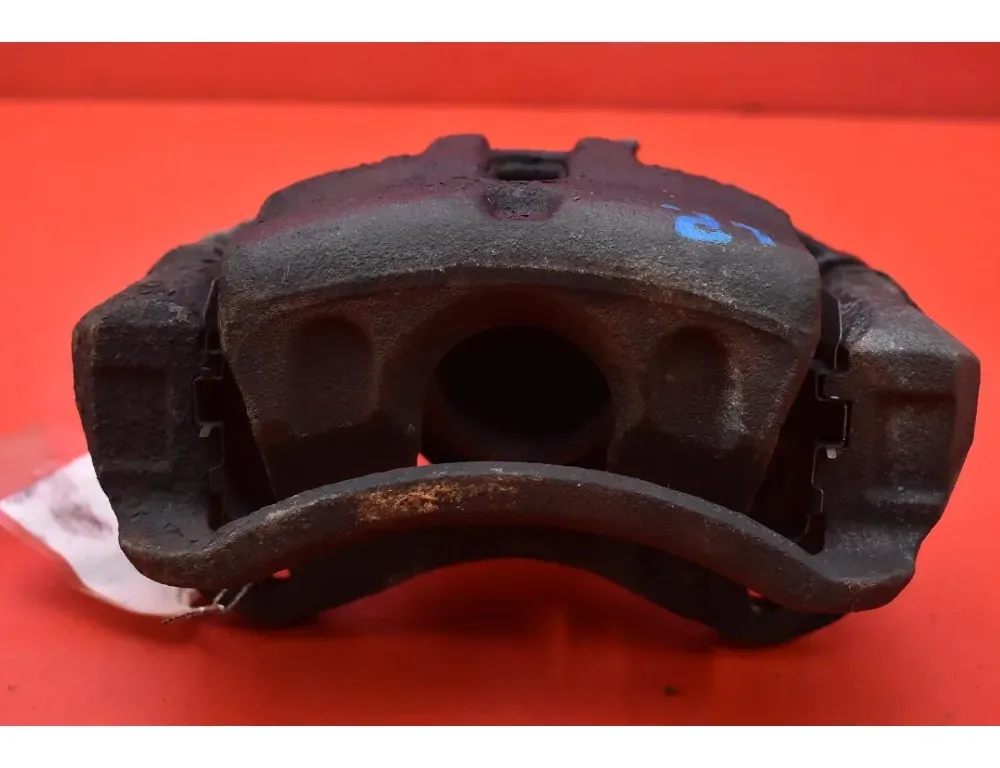 HYUNDAI ix35 1 generation (2009-2015) Étrier de frein avant gauche 33833582