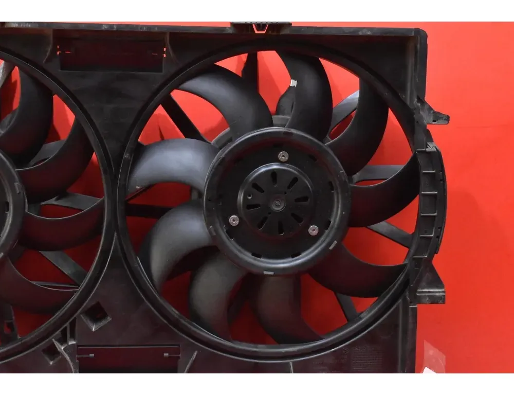 AUDI A8 D4/4H (2010-2018) Ventilateur diffuseur 4H0121003F 33833810