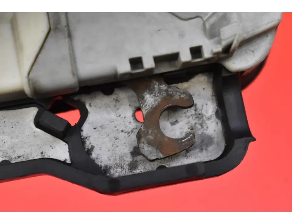 AUDI A6 allroad C6 (2006-2011) Serrure de porte avant gauche 4F1837015 34950927