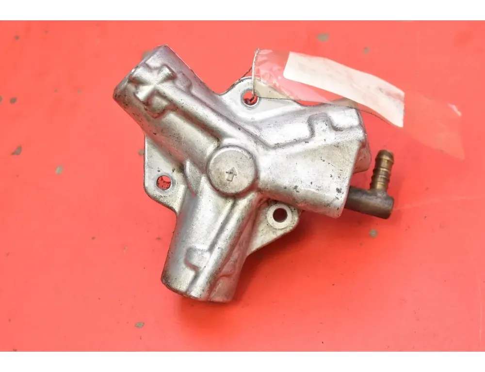 VOLKSWAGEN Bora 1 generation (1998-2005) Pompe à carburant 036127025K 34984745