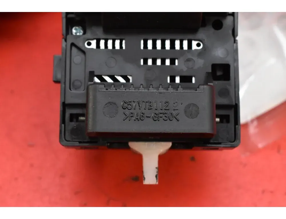 MAZDA MX-5 ND (2015-2023) Commutateurs C57VTB112 34783082