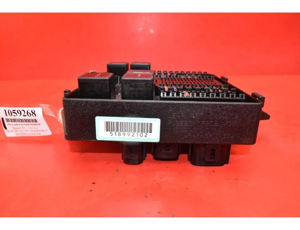 JAGUAR XJS Boîte à fusibles AW93-14A073-AD 34479381