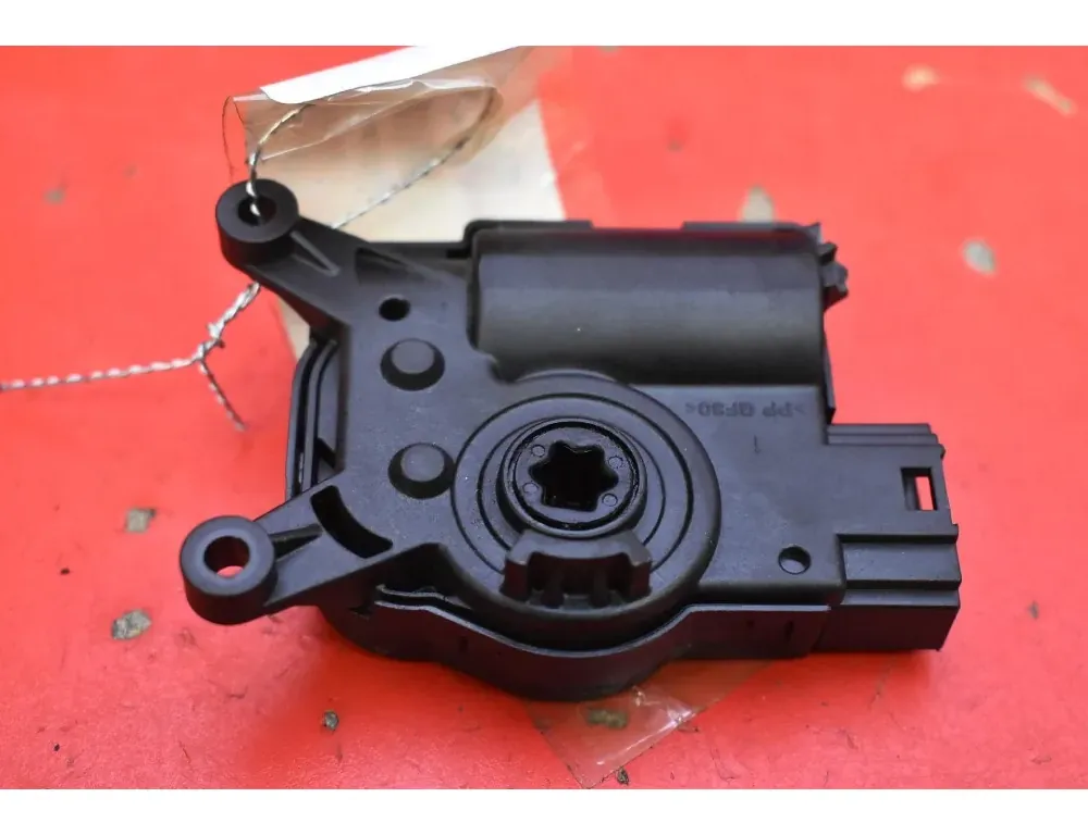 SKODA Octavia 3 generation (2013-2020) Actionneur de moteur de volet de chauffage intérieur 2Q0907511G 35530605