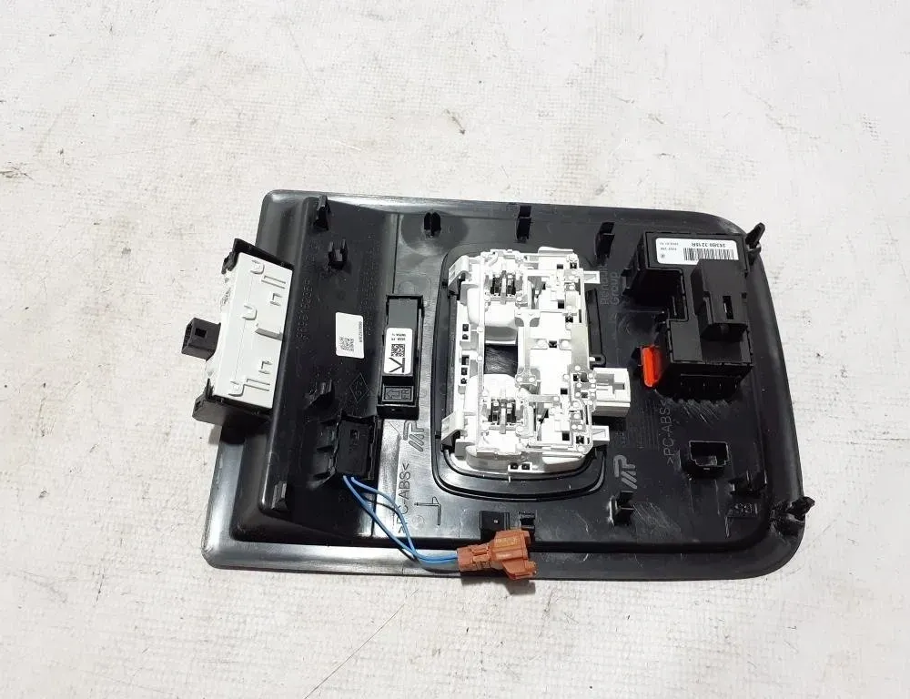 DACIA Duster 2 generation (2017-2024) L'éclairage intérieur 969816236R 30639697