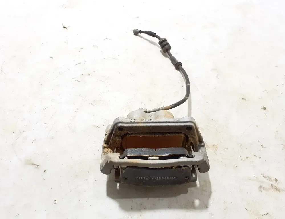 MERCEDES-BENZ GLA-Class H247 (2019-2024) Étrier de frein avant droit A1774213400 34994785