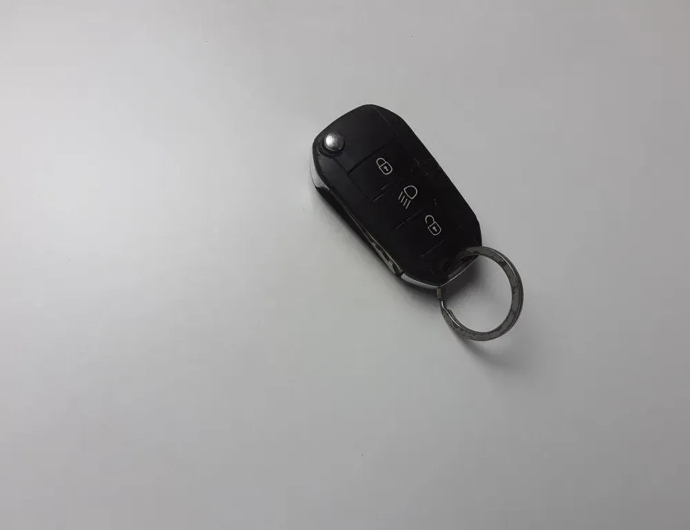 PEUGEOT 208 Peugeot 208 (2012-2015) La clé de contact 208 31229576