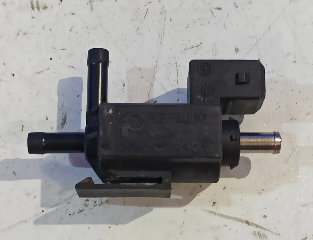 SAAB 9-3 2 generation (2002-2014) Soupape à vide 55354158 22296943