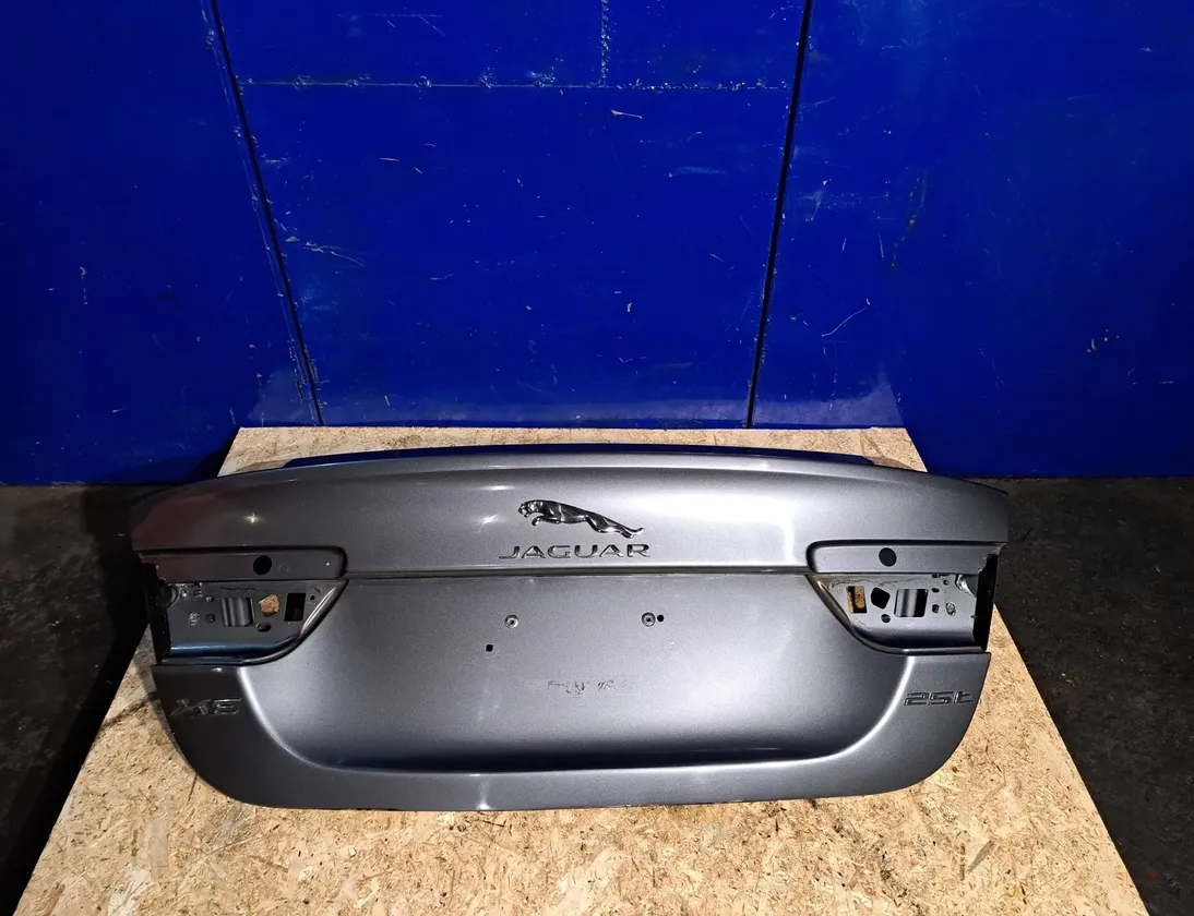 JAGUAR XE 1 generation (2014-2024) Coffre arrière TailgateBootlid 27184112