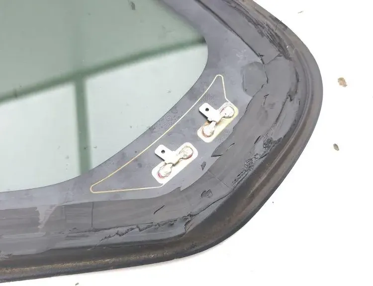 TOYOTA RAV4 5 generation (XA50) (2018-2024) Lunette arrière droite 34460057