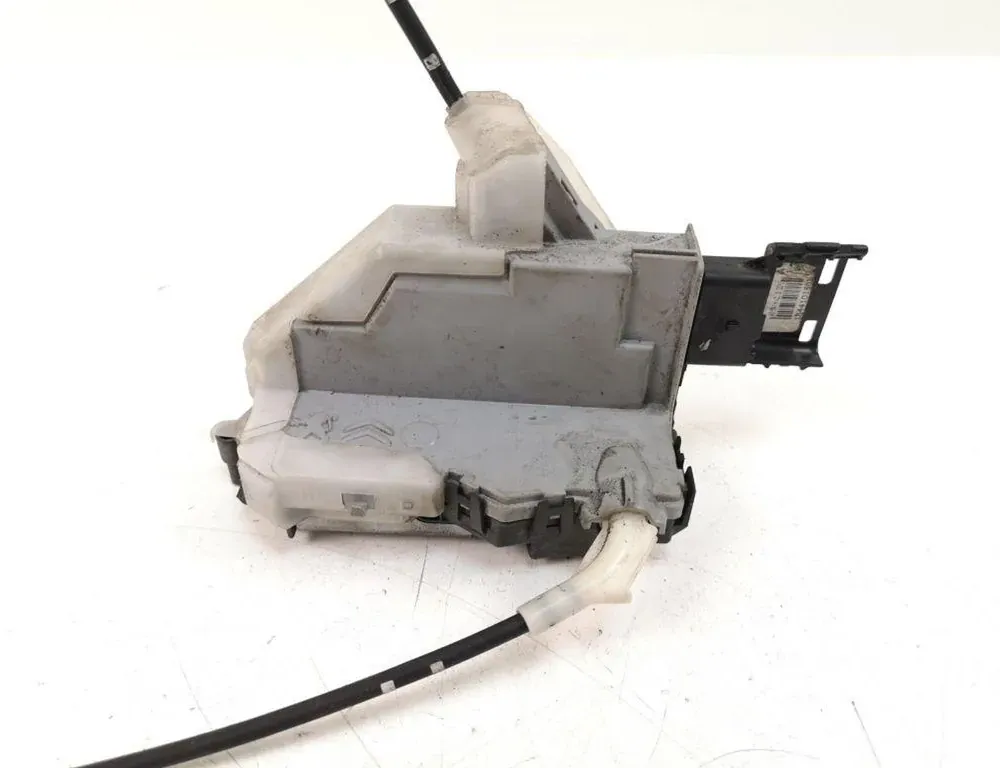 PEUGEOT 3008 1 generation (2010-2016) Serrure de porte arrière droite 4390M1496I8 34807981