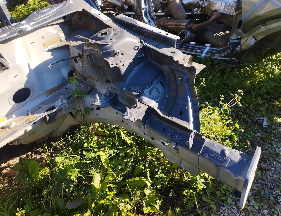 VOLVO XC60 1 generation (2008-2017) Quartier avant gauche 30028286