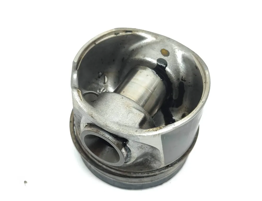 VOLVO XC60 1 generation (2008-2017) Piston 81L123 30028304