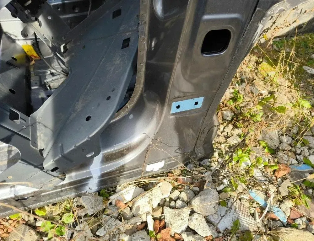 MERCEDES-BENZ EQA 1 generation (2021-2023) Panneau de custode avant droit 30370727