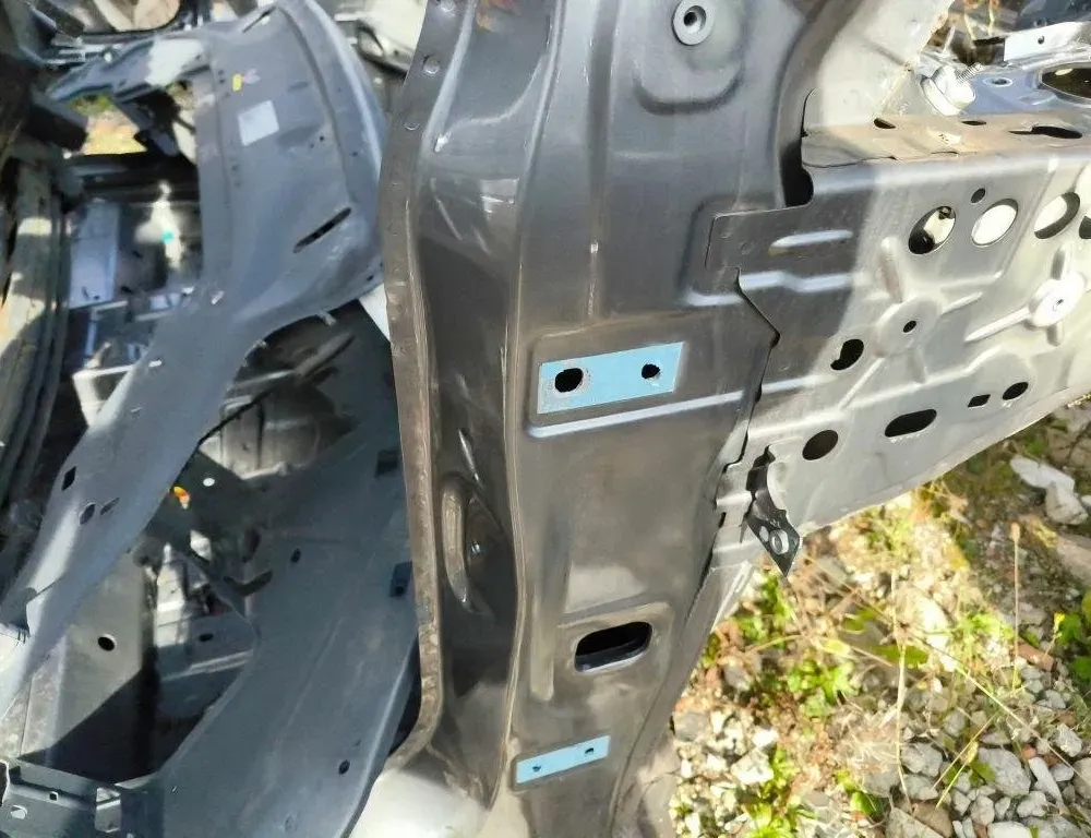 MERCEDES-BENZ EQA 1 generation (2021-2023) Panneau de custode avant droit 30370727