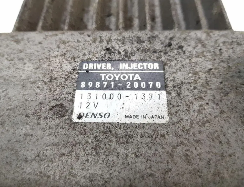 TOYOTA RAV4 3 generation (XA30) (2005-2012) Calculateur d'injecteurs de carburant 8987120070 30534685
